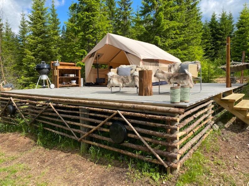 Tente de luxe Glamping Tent With Amazing View In The Forest
